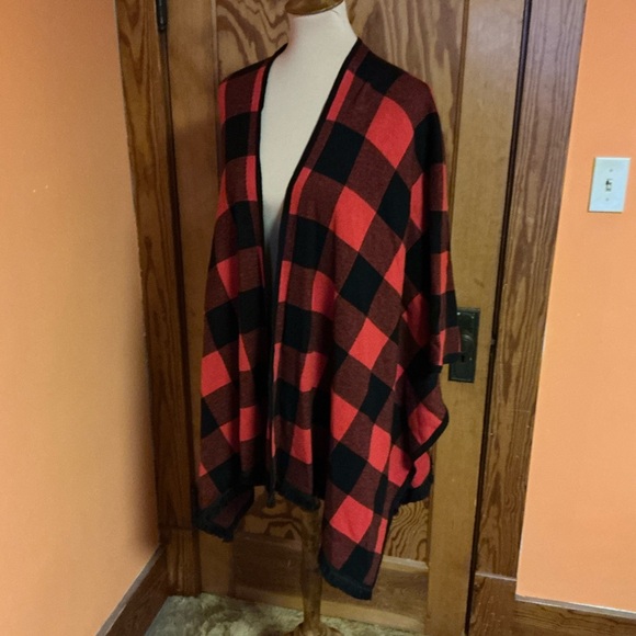 Kensie Red Black Buffalo Plaid Open Front Poncho Wrap One Size NWT - Picture 9 of 11